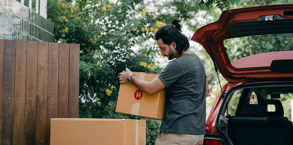 Safely transport tools and car parts with care and precision