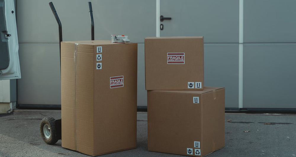 Safely transport tools and car parts with the proper packaging